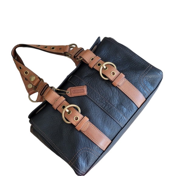 COACH Chelsea Black Pebbled Leather  Grommet Tote Satchel - Picture 3 of 14